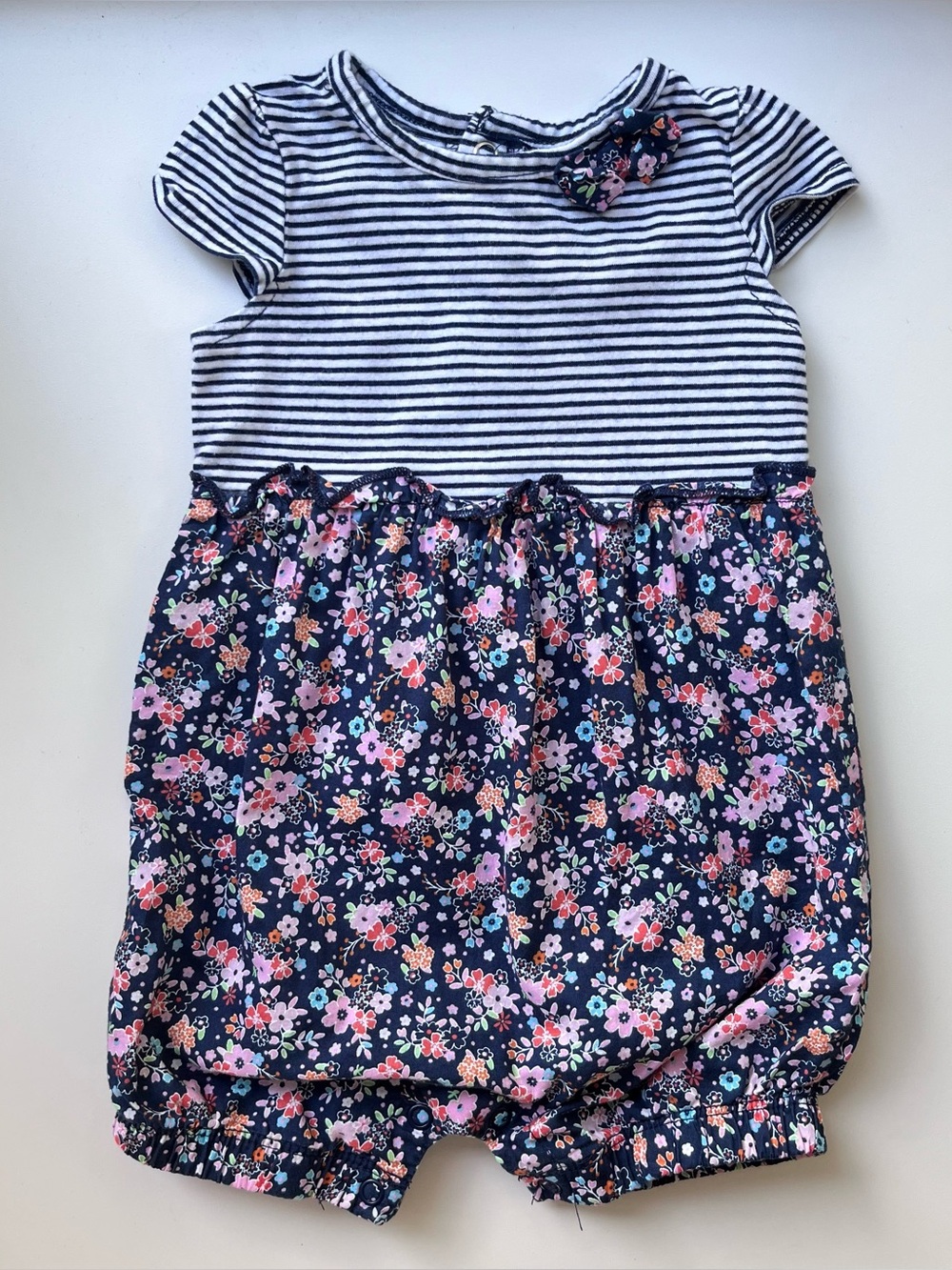 3/$10 CARTERS Baby girl floral romper 9m
